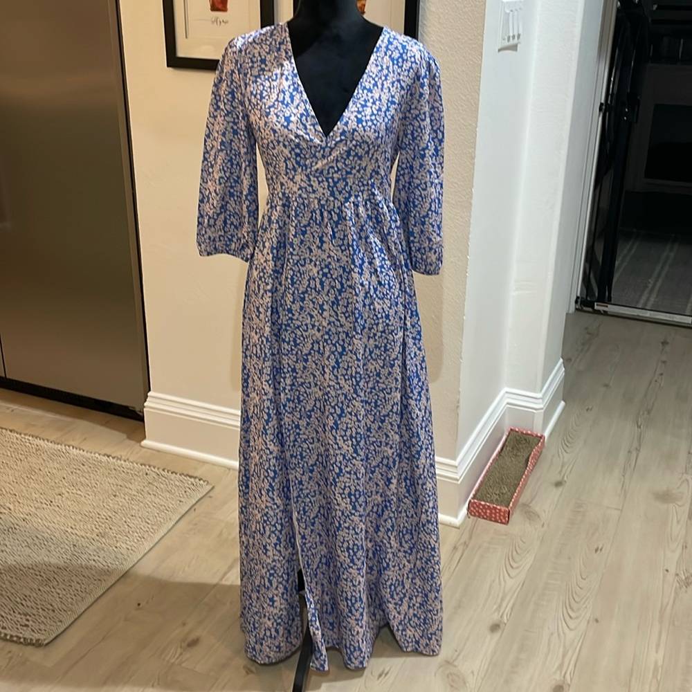 New blue and white floral maxi dress